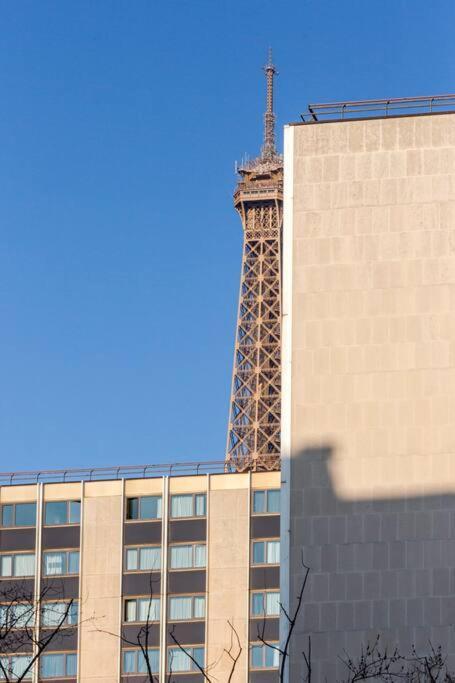 Luxurious 3 Min Walk From Eiffel Tower Apartment ปารีส ภายนอก รูปภาพ